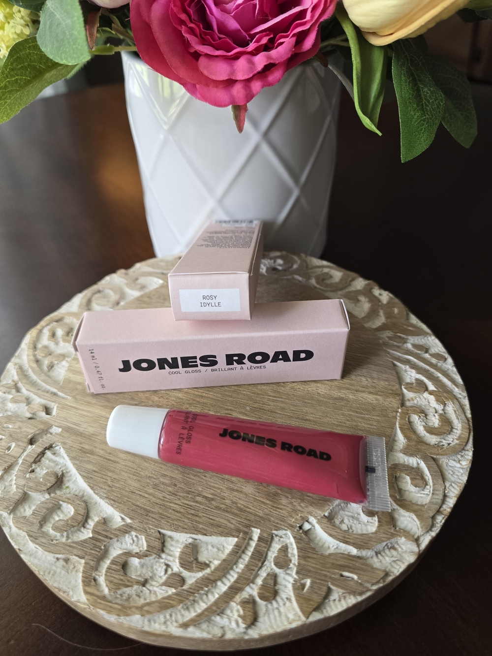 Jones Road Cool Lip Gloss in Rosy Idylle - Picture 2 of 4